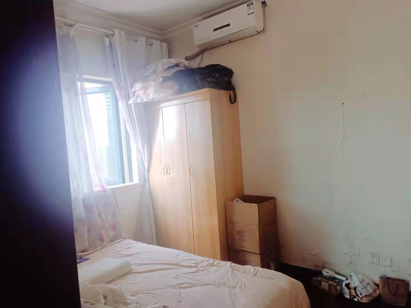 恒大华府 2室2厅1卫 2000.0元/月 恒大华府 2室2厅1卫 2000.0元/月室内图