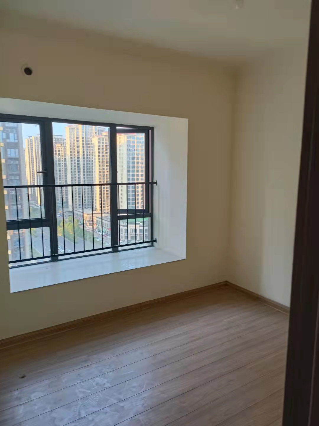 碧桂园梓山府 4室2厅1卫 2900.0元/月 碧桂园梓山府 4室2厅1卫 2900.0元/月室内图