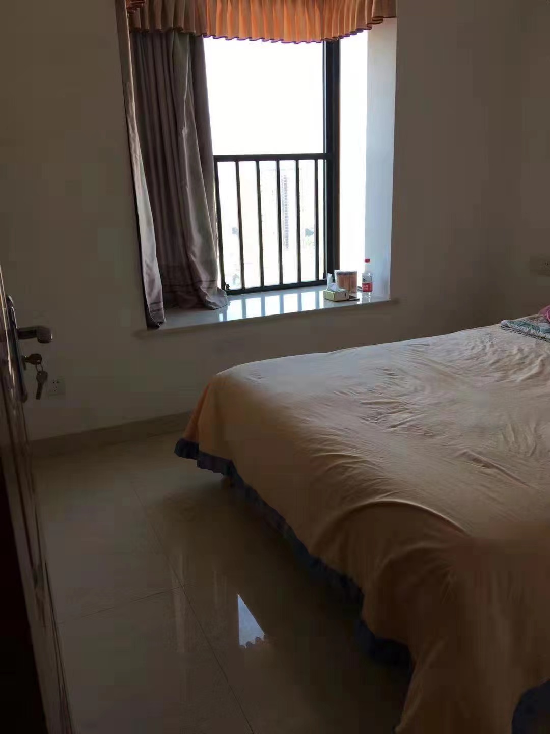 巴陵壹号  1室1厅1卫    1500.0元/月 巴陵壹号  1室1厅1卫    1500.0元/月室内图