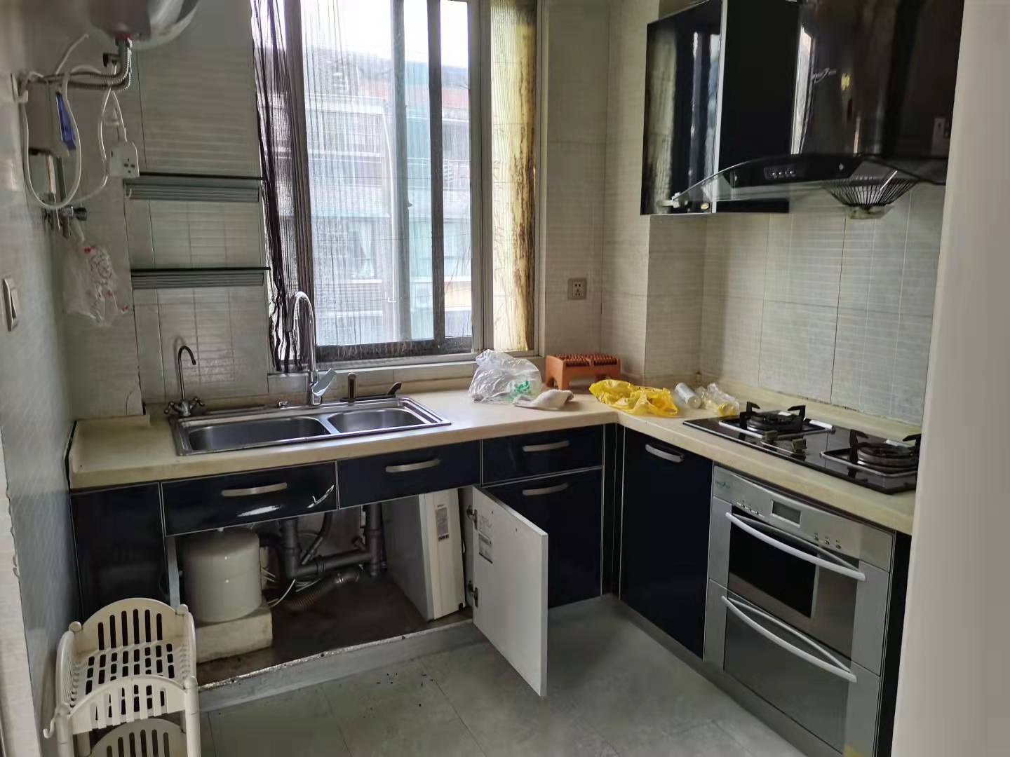 西子花园 4室2厅2卫 2000.0元/月 西子花园 4室2厅2卫 2000.0元/月室内图