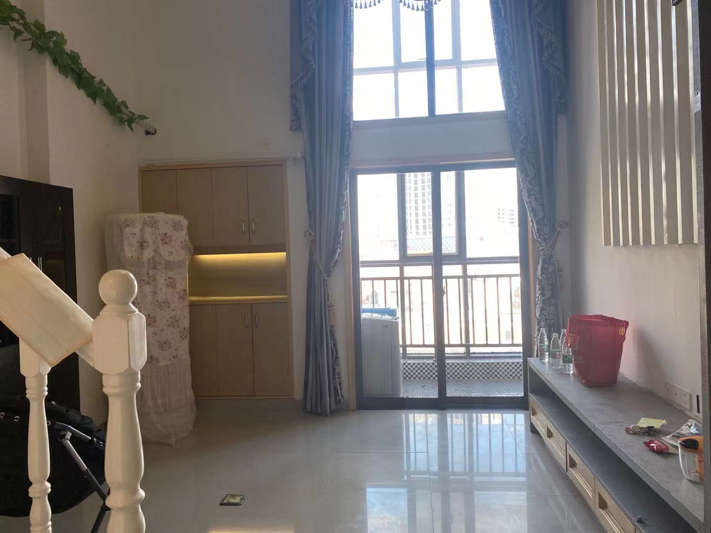 星美新外滩(公寓栋)  1室1厅1卫    2000.0元/月 星美新外滩(公寓栋)  1室1厅1卫    2000.0元/月室内图