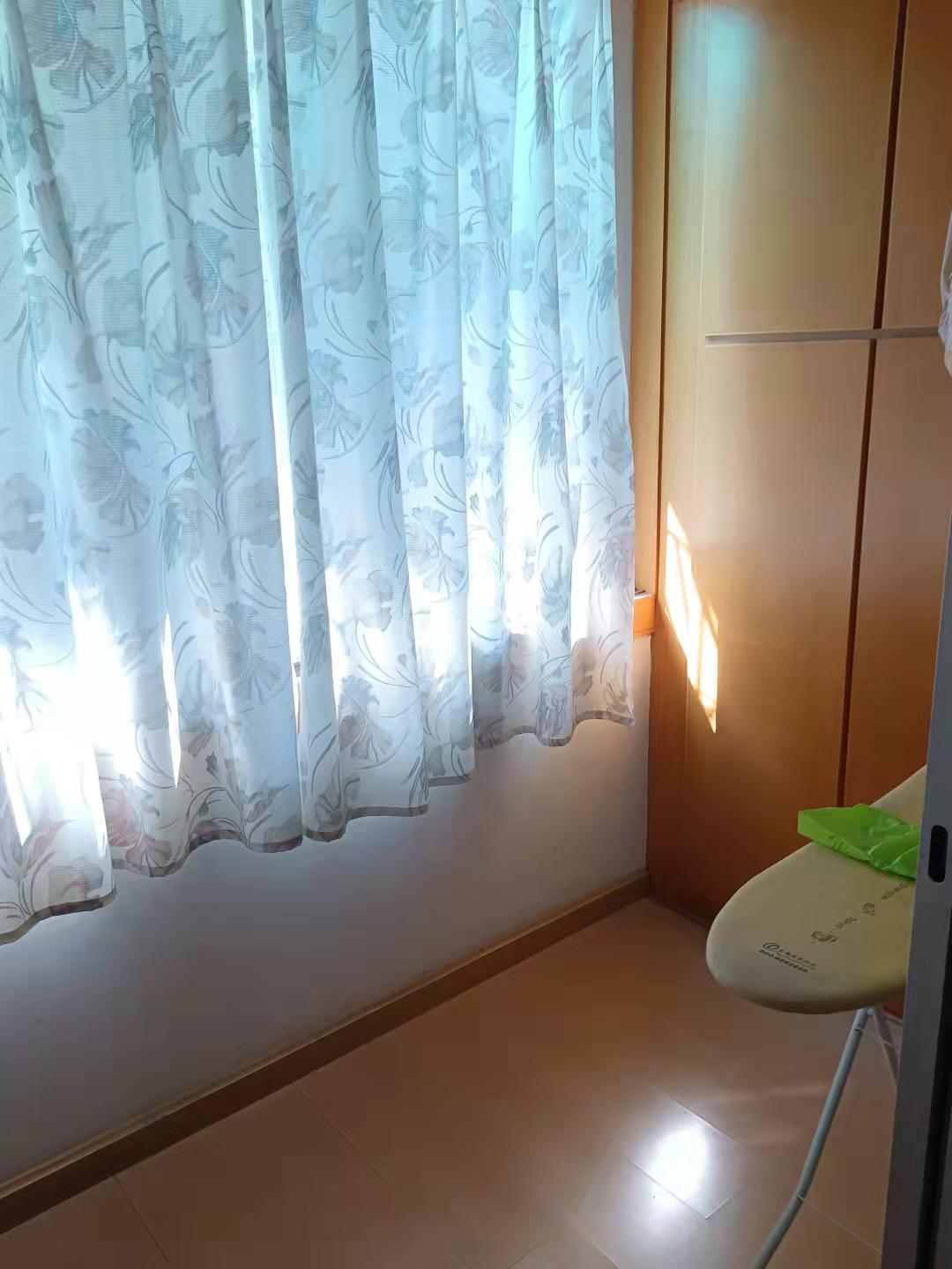 天润花园 3室2厅1卫 2600.0元/月 天润花园 3室2厅1卫 2600.0元/月室内图