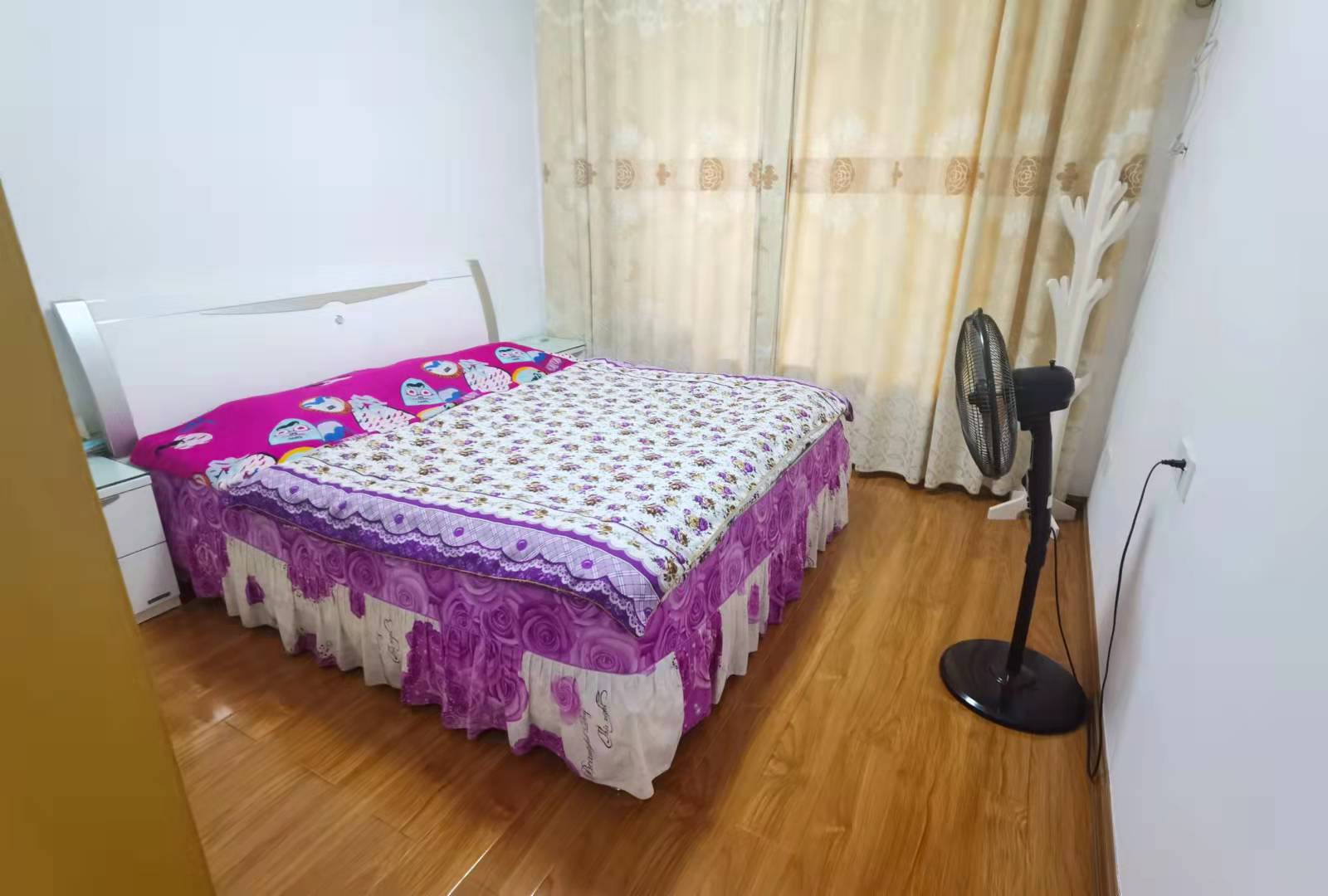 品阁 3室2厅1卫 80.0万 品阁 3室2厅1卫 80.0万卫生间