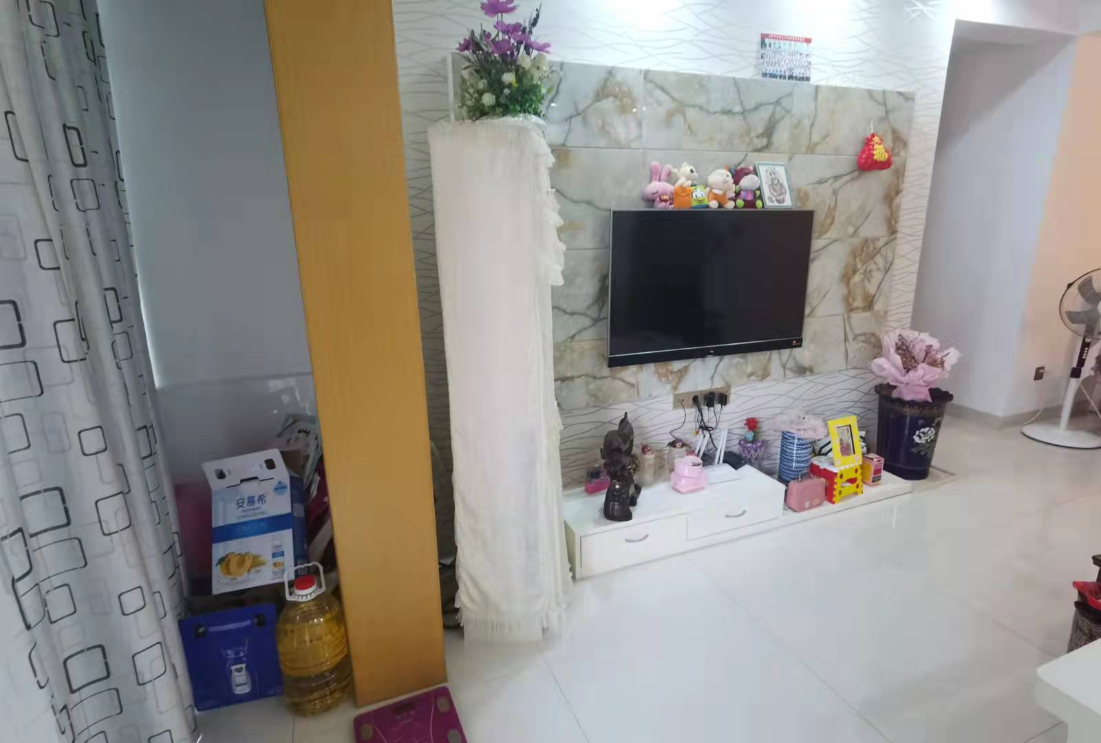 品阁 3室2厅1卫 80.0万 品阁 3室2厅1卫 80.0万客厅