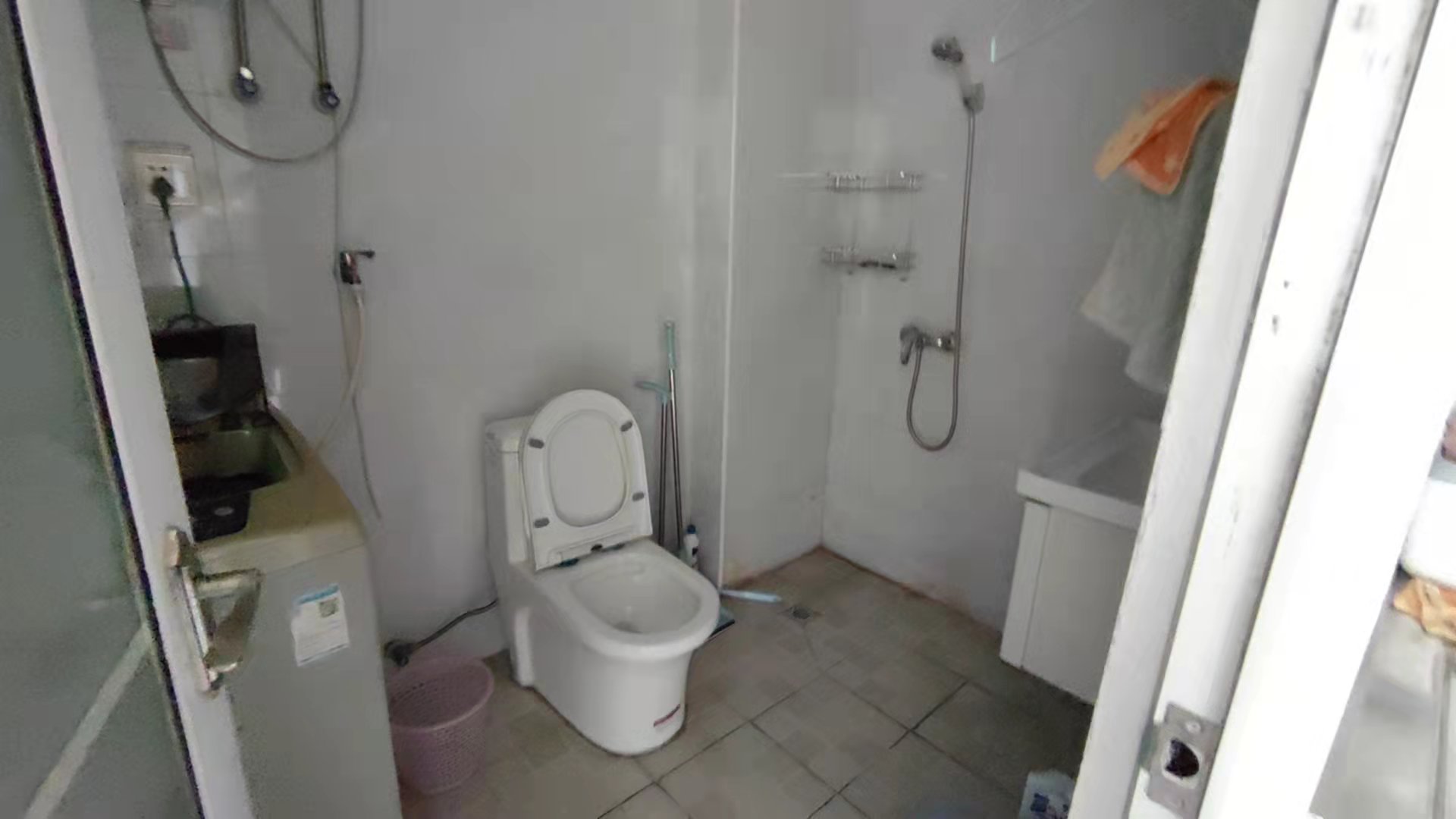 金富小区 1室1厅1卫 800.0元/月 金富小区 1室1厅1卫 800.0元/月室内图