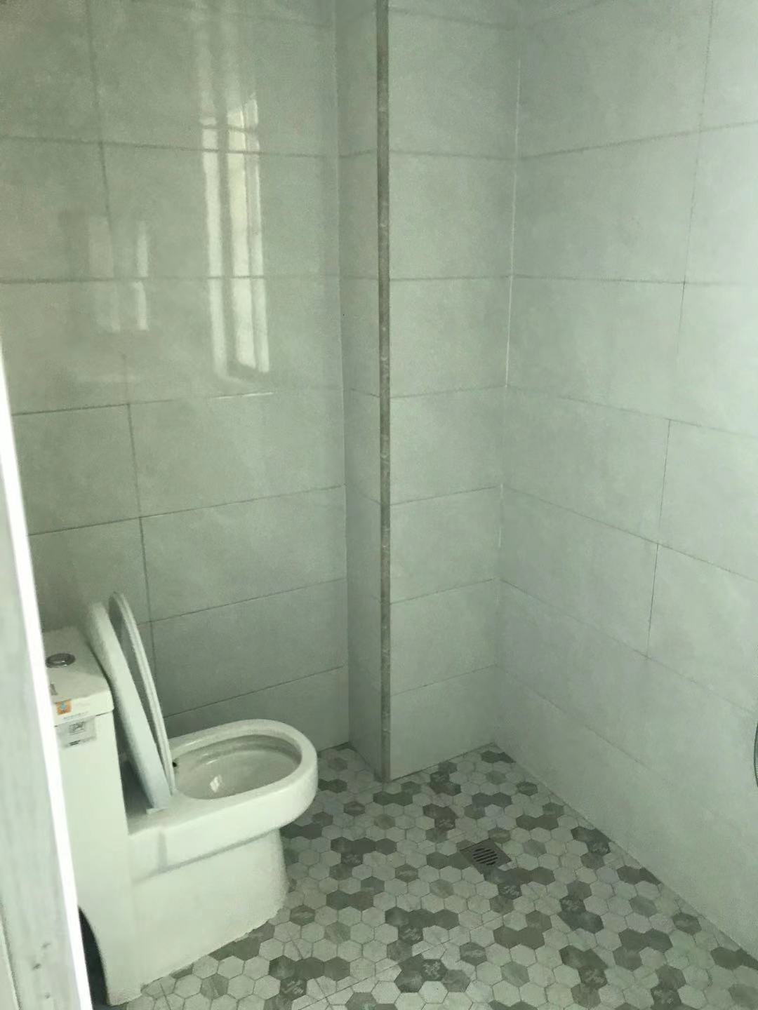 虎形山安置小区(进步社区) 3室2厅2卫 1500.0元/月 虎形山安置小区(进步社区) 3室2厅2卫 1500.0元/月室内图