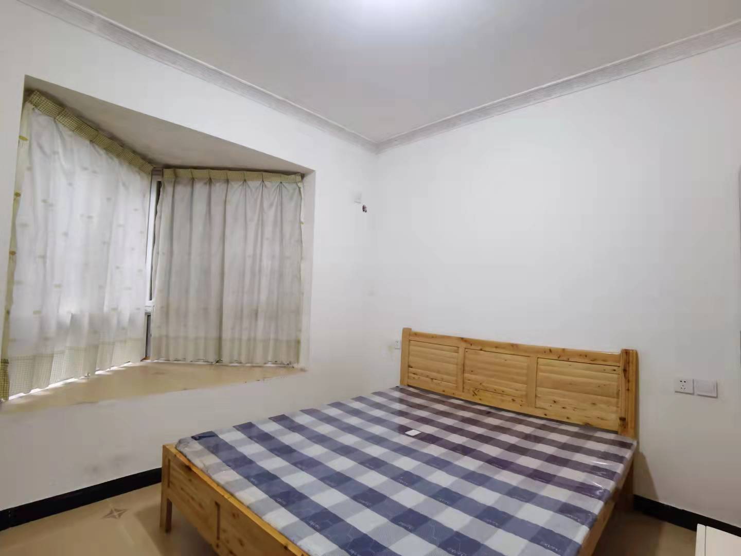 南湖锦苑 2室2厅1卫 2000.0元/月 南湖锦苑 2室2厅1卫 2000.0元/月室内图