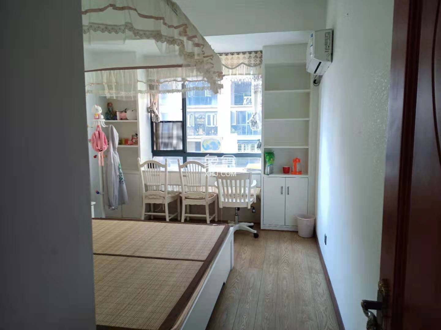 金益紫檀  4室2厅2卫    3200.0元/月 金益紫檀  4室2厅2卫    3200.0元/月室内图