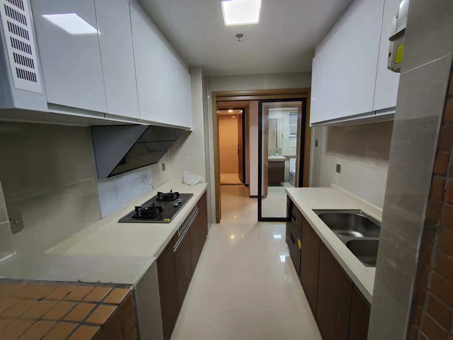 海伦春天  3室2厅2卫    2900.0元/月 海伦春天  3室2厅2卫    2900.0元/月室内图