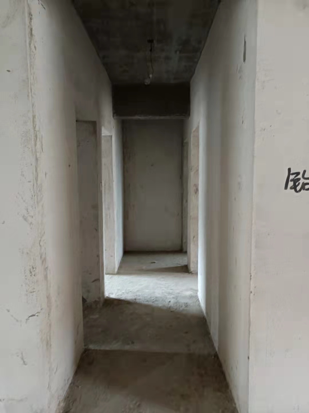 南苑上和二期  3室2厅2卫   100.00万卫生间
