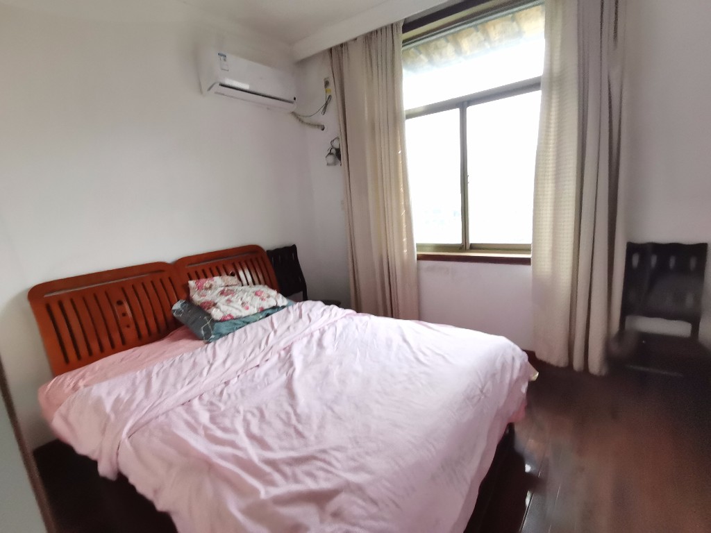 紫藤苑民主村 4室2厅2卫 1800.0元/月 紫藤苑民主村 4室2厅2卫 1800.0元/月室内图