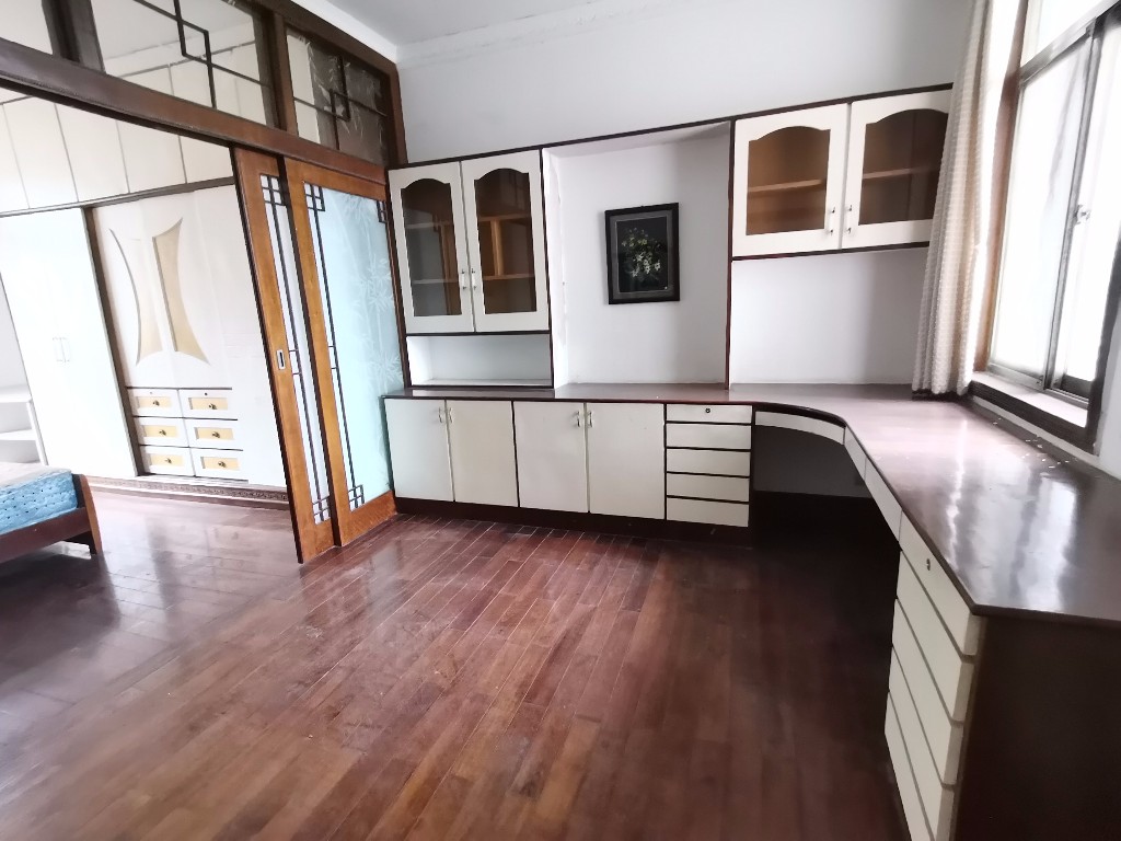 紫藤苑民主村 4室2厅2卫 1800.0元/月 紫藤苑民主村 4室2厅2卫 1800.0元/月室内图