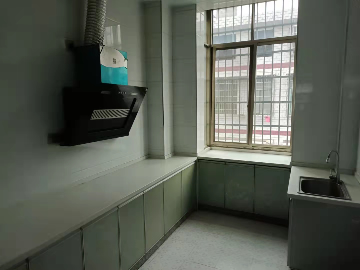 羊舞岭小区  2室2厅1卫    1000.0元/月 羊舞岭小区  2室2厅1卫    1000.0元/月室内图