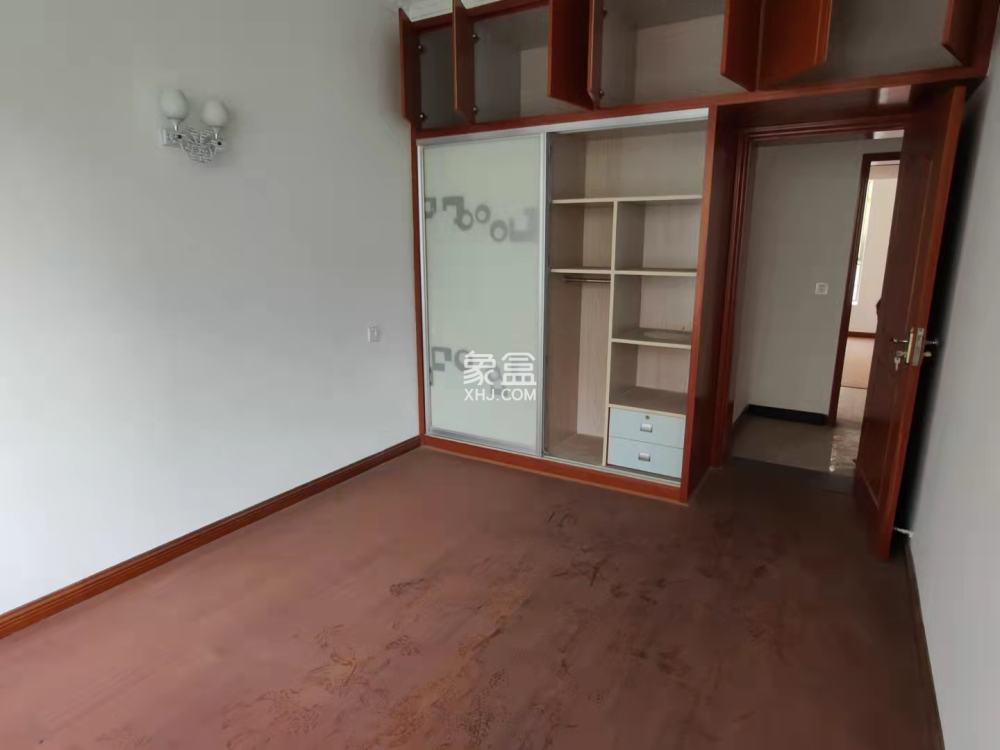 幸福里  3室2厅2卫    59.8万