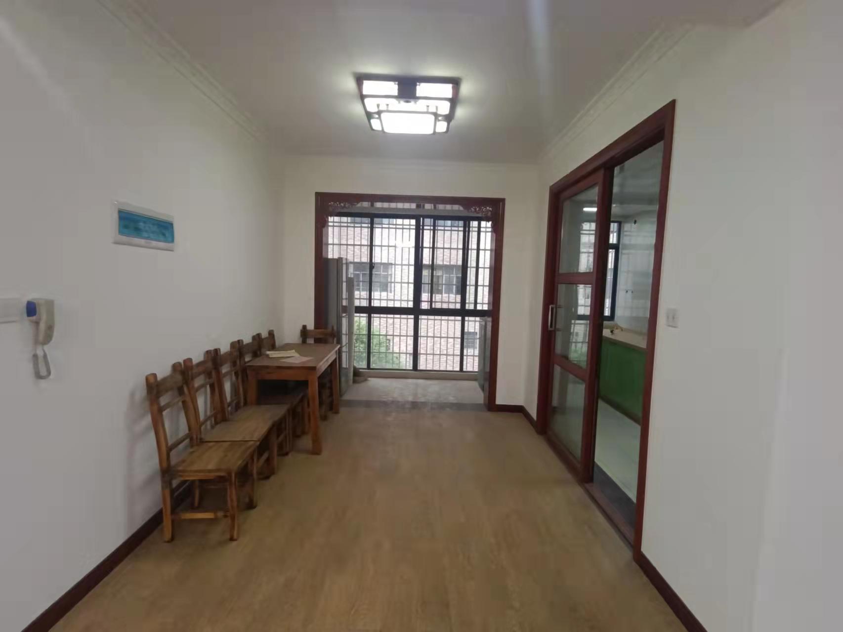 阳光一品小区 3室2厅2卫 79.0万 阳光一品小区 3室2厅2卫 79.0万其他