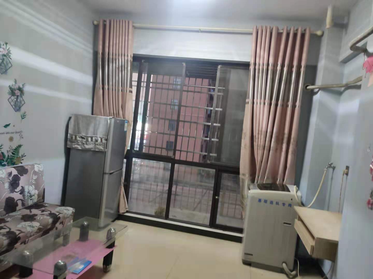 五洲富隆中心 1室1厅1卫 1000.0元/月 五洲富隆中心 1室1厅1卫 1000.0元/月室内图