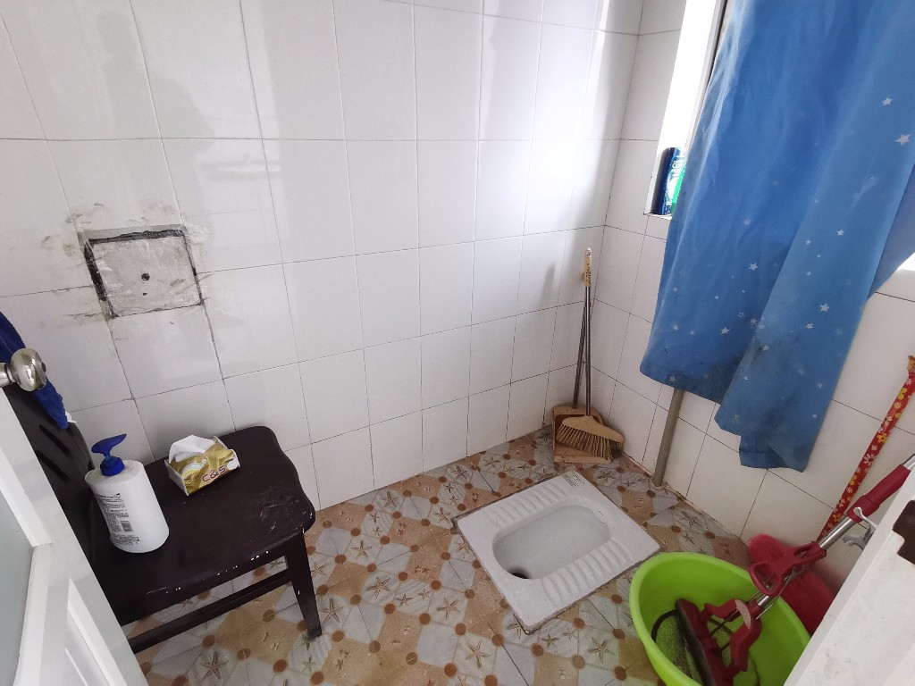 紫藤苑民主村 4室2厅2卫 1800.0元/月 紫藤苑民主村 4室2厅2卫 1800.0元/月室内图