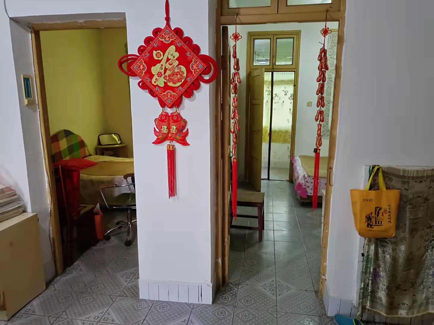 新建村  2室1厅1卫   700.00元/月室内图