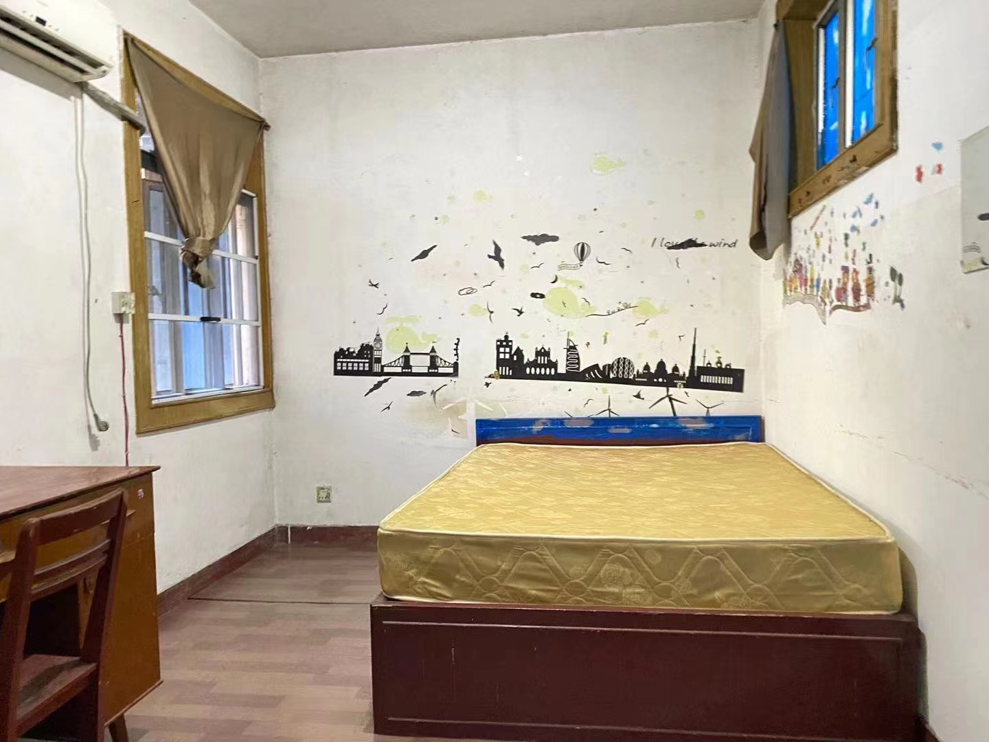 老广电巷  3室2厅1卫    1400.0元/月 老广电巷  3室2厅1卫    1400.0元/月室内图