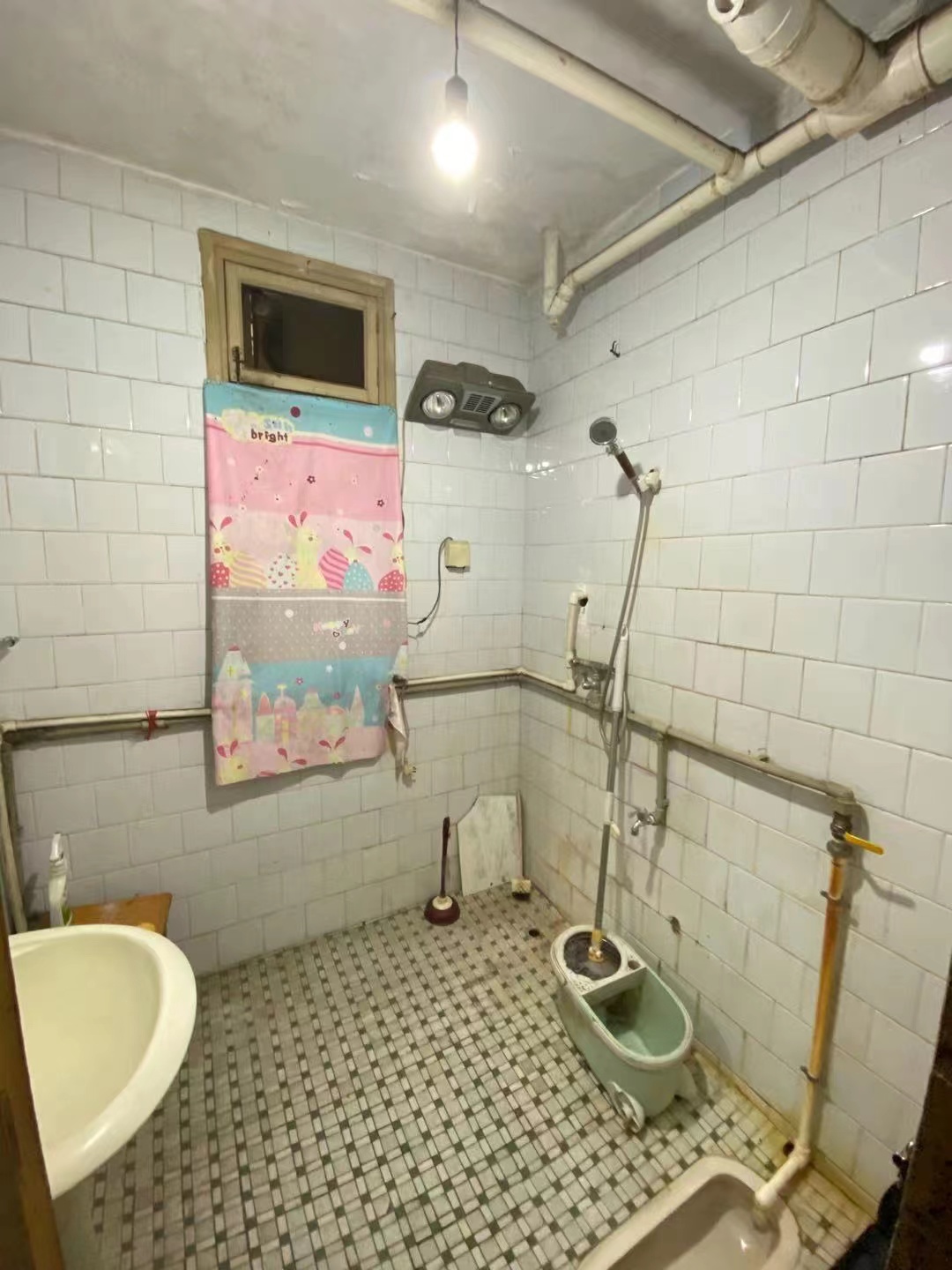 老广电巷  3室2厅1卫    1400.0元/月 老广电巷  3室2厅1卫    1400.0元/月室内图