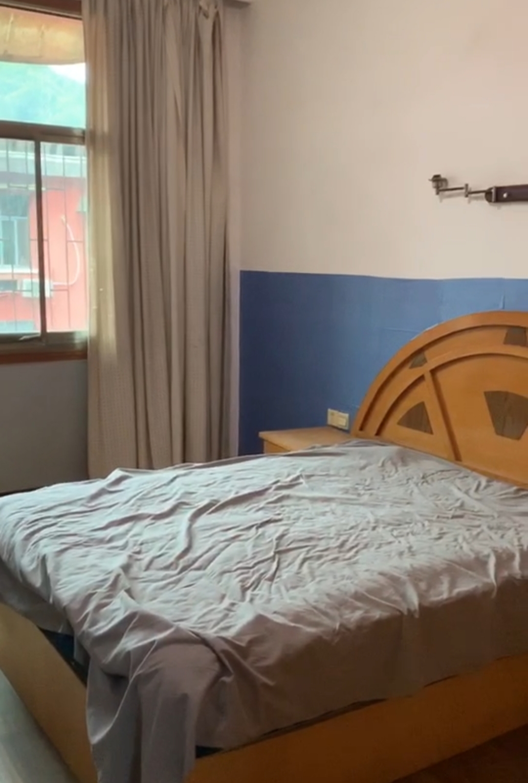 会龙山社区  2室1厅1卫    31.8万卫生间