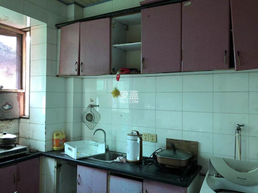 会龙山社区  2室1厅1卫    31.8万