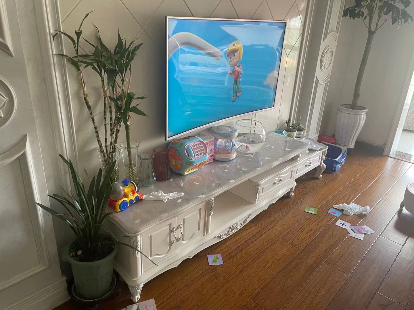 梓山豪苑 2室2厅1卫 68.8万 梓山豪苑 2室2厅1卫 68.8万客厅