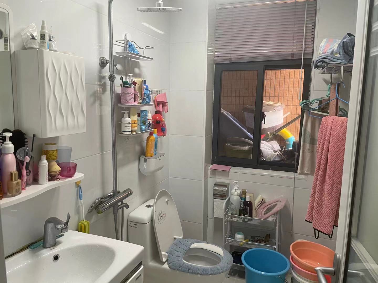 梓山豪苑 2室2厅1卫 68.8万 梓山豪苑 2室2厅1卫 68.8万卫生间