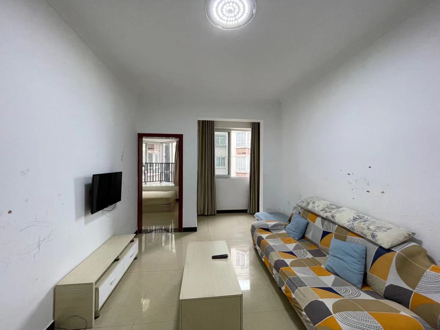 南湖锦苑 1室1厅1卫 1600.0元/月 南湖锦苑 1室1厅1卫 1600.0元/月室内图