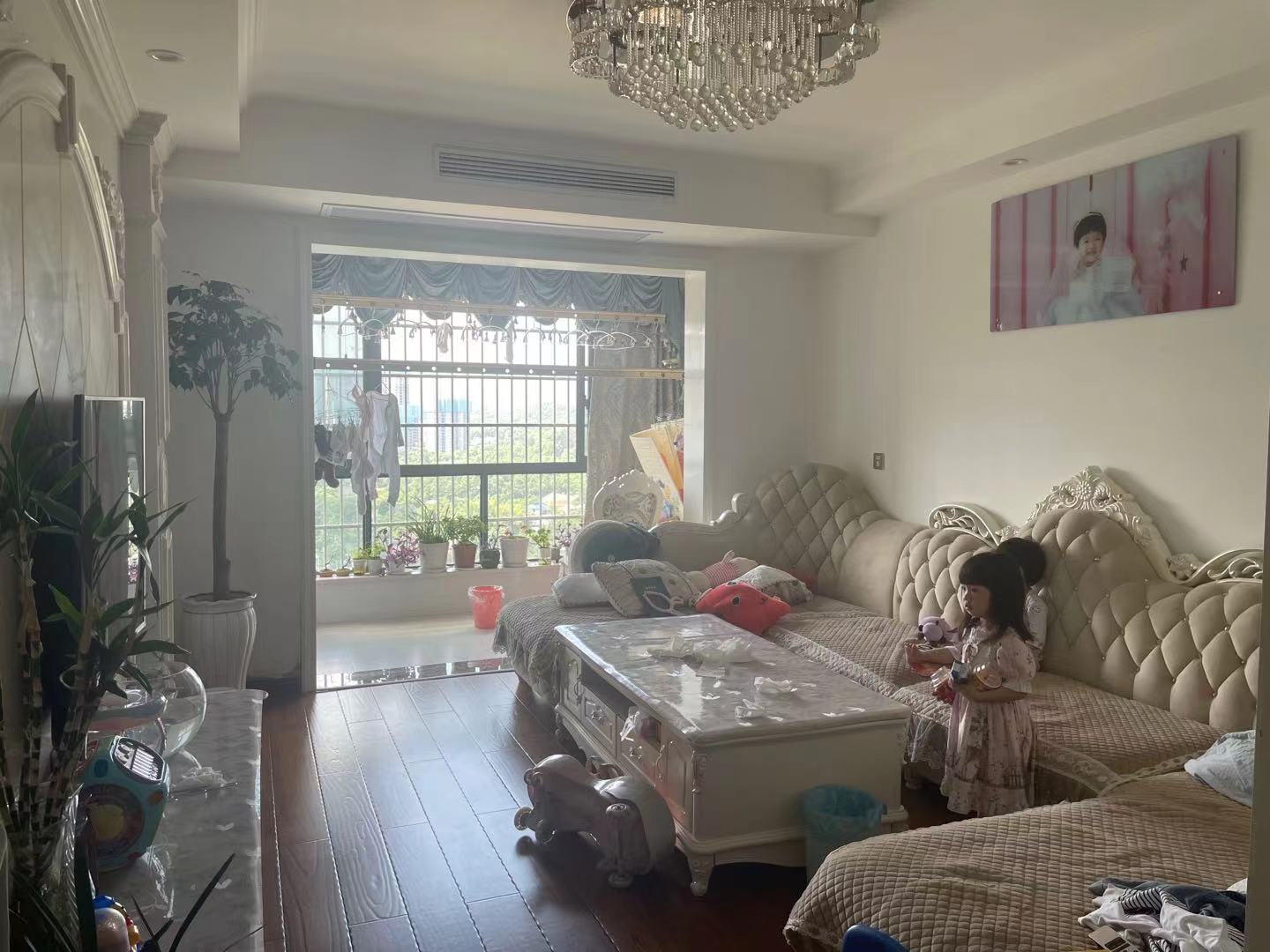 梓山豪苑 2室2厅1卫 68.8万 梓山豪苑 2室2厅1卫 68.8万客厅