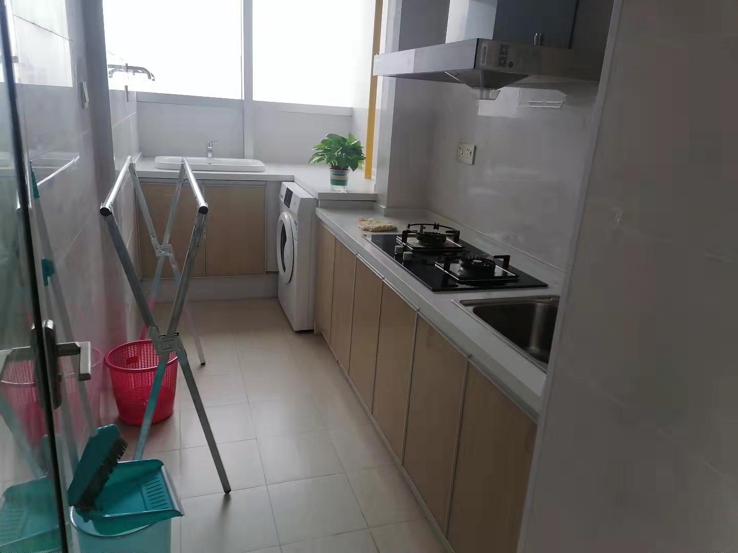 雄森国际 1室1厅1卫 1600.0元/月 雄森国际 1室1厅1卫 1600.0元/月室内图