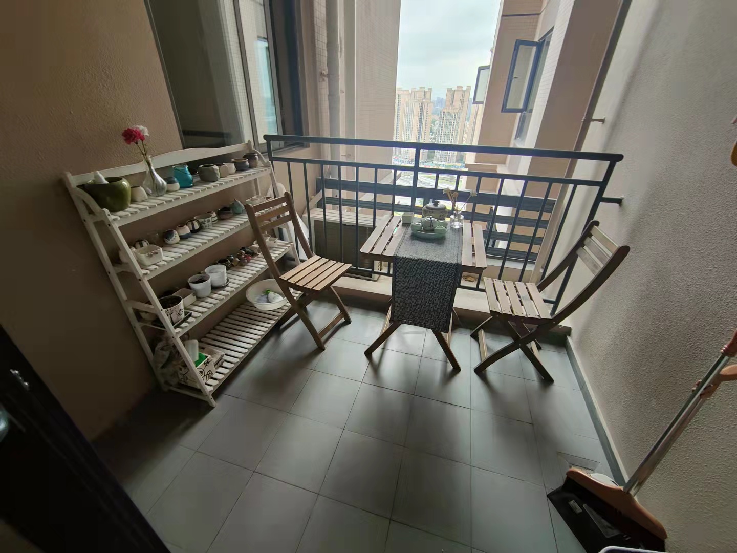 滨江和城  4室2厅2卫    4500.0元/月 滨江和城  4室2厅2卫    4500.0元/月室内图