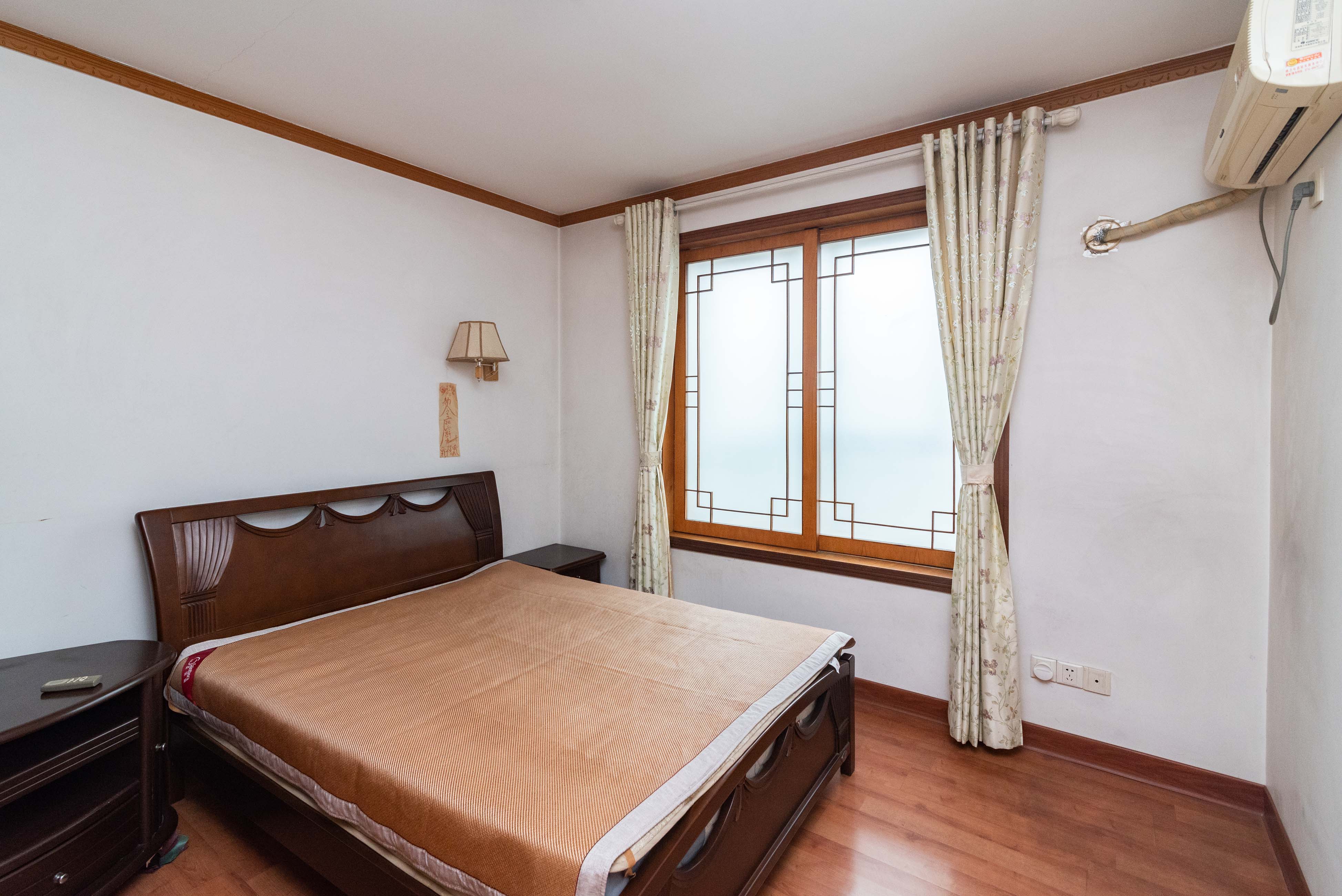 金帆小区 3室2厅2卫 92.0万 金帆小区 3室2厅2卫 92.0万卧室