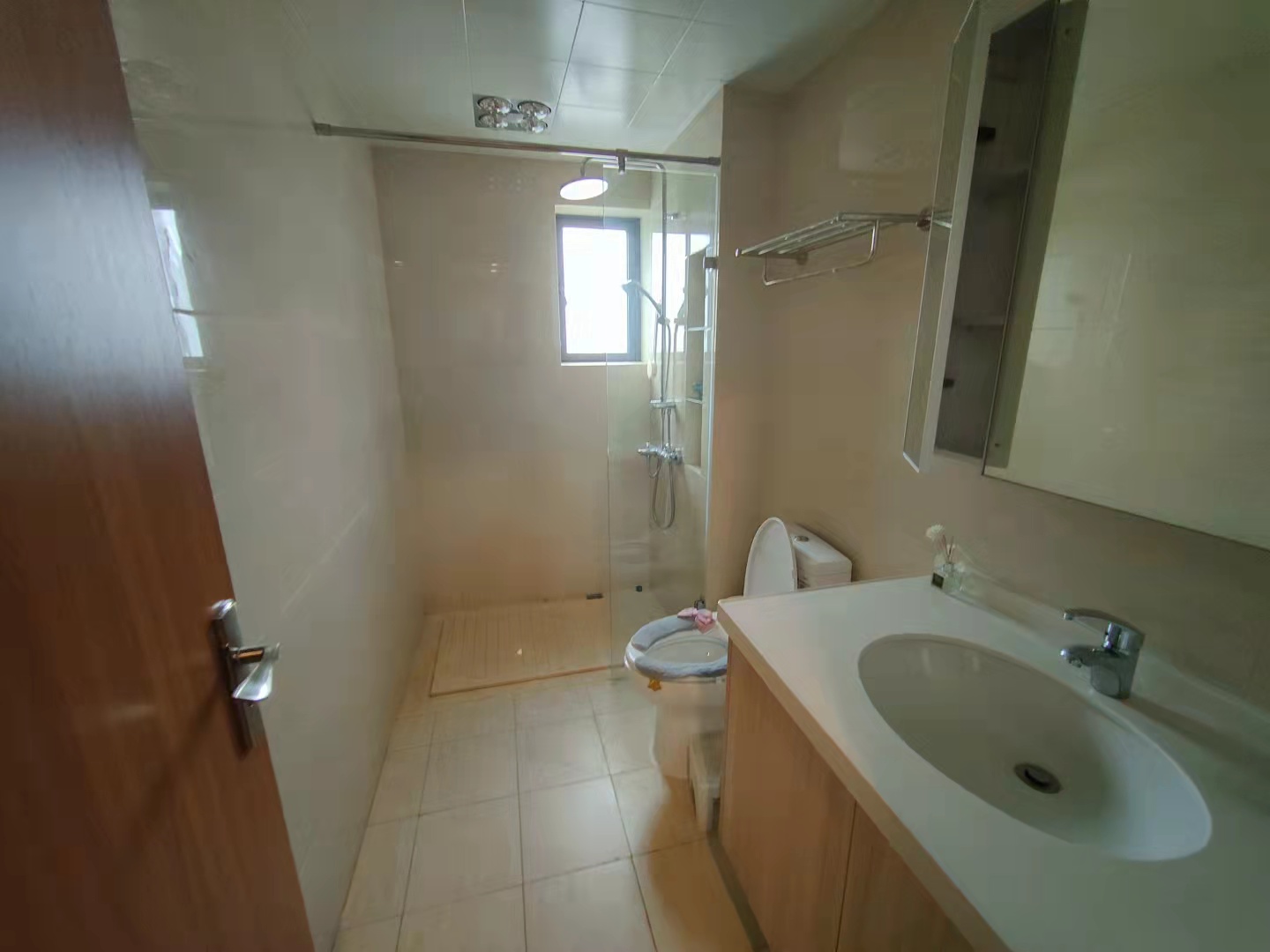 滨江和城  4室2厅2卫    4500.0元/月室内图