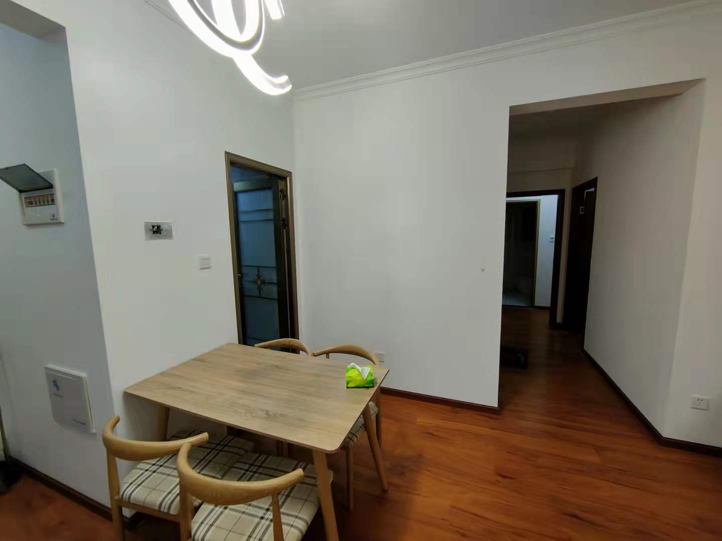 中铁骑士府邸 3室2厅2卫 2600.0元/月 中铁骑士府邸 3室2厅2卫 2600.0元/月室内图