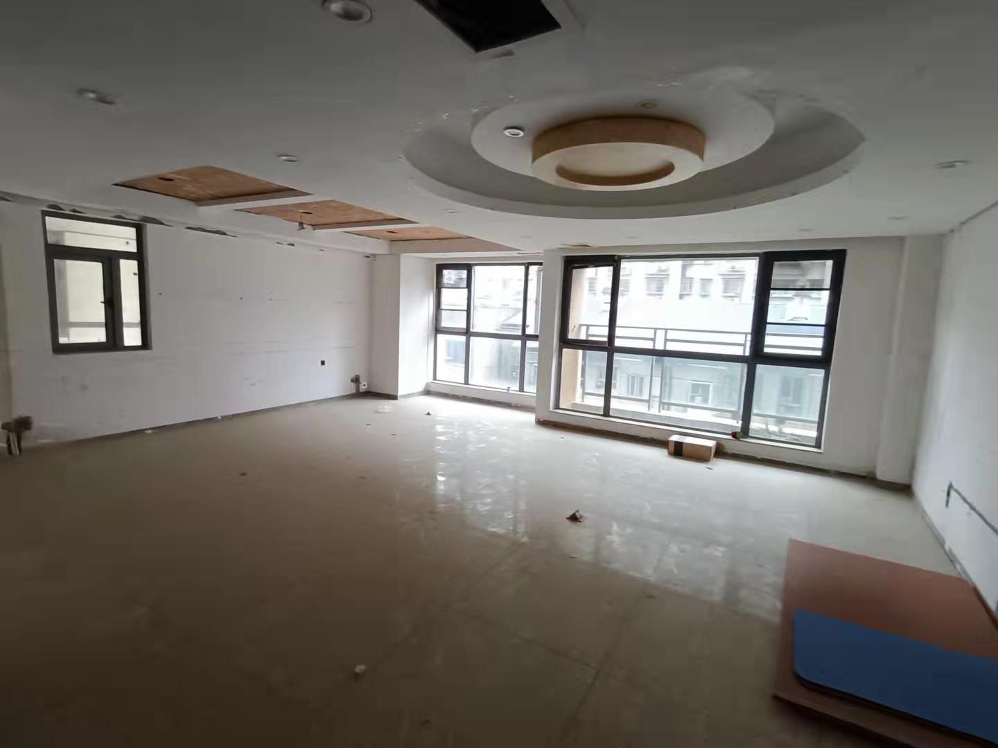 金烨融府 3室1厅1卫 3500.0元/月 金烨融府 3室1厅1卫 3500.0元/月室内图