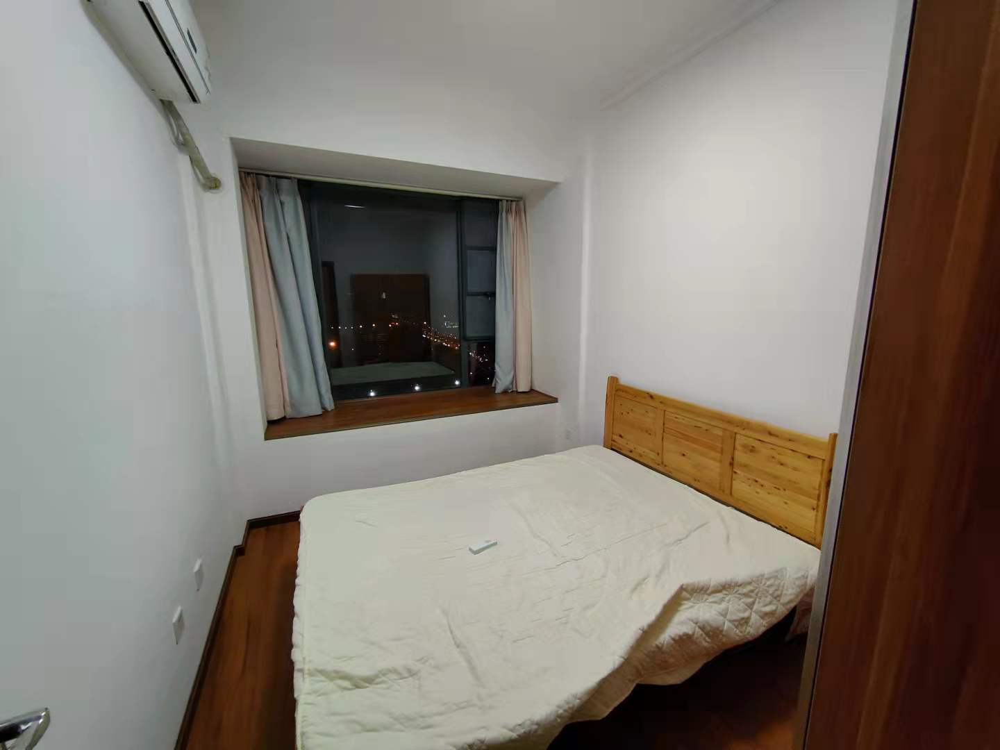 中铁骑士府邸 3室2厅2卫 2600.0元/月 中铁骑士府邸 3室2厅2卫 2600.0元/月室内图