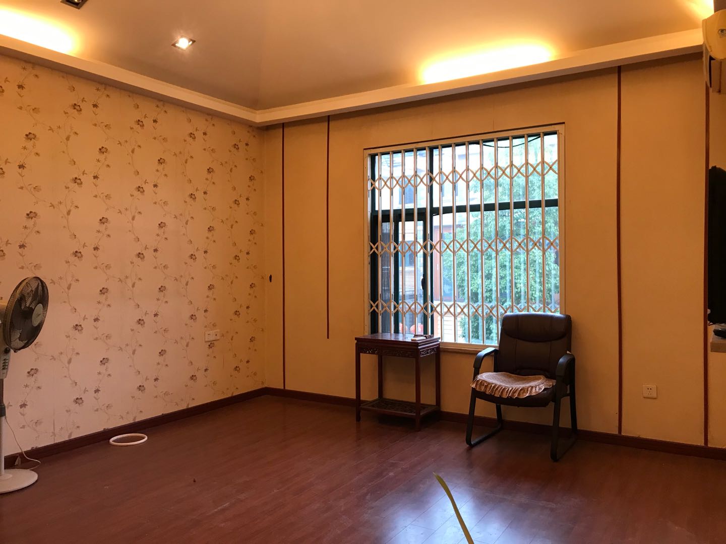 御邦 4室2厅3卫 8000.0元/月 御邦 4室2厅3卫 8000.0元/月室内图