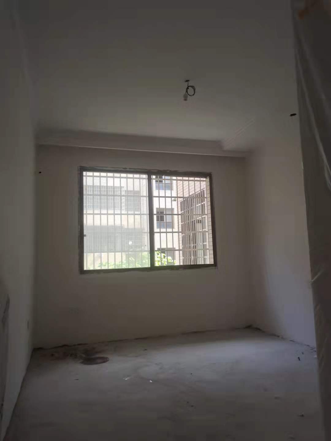 娄星区教育局家属区  3室2厅2卫    102.0万 娄星区教育局家属区  3室2厅2卫    102.0万卫生间