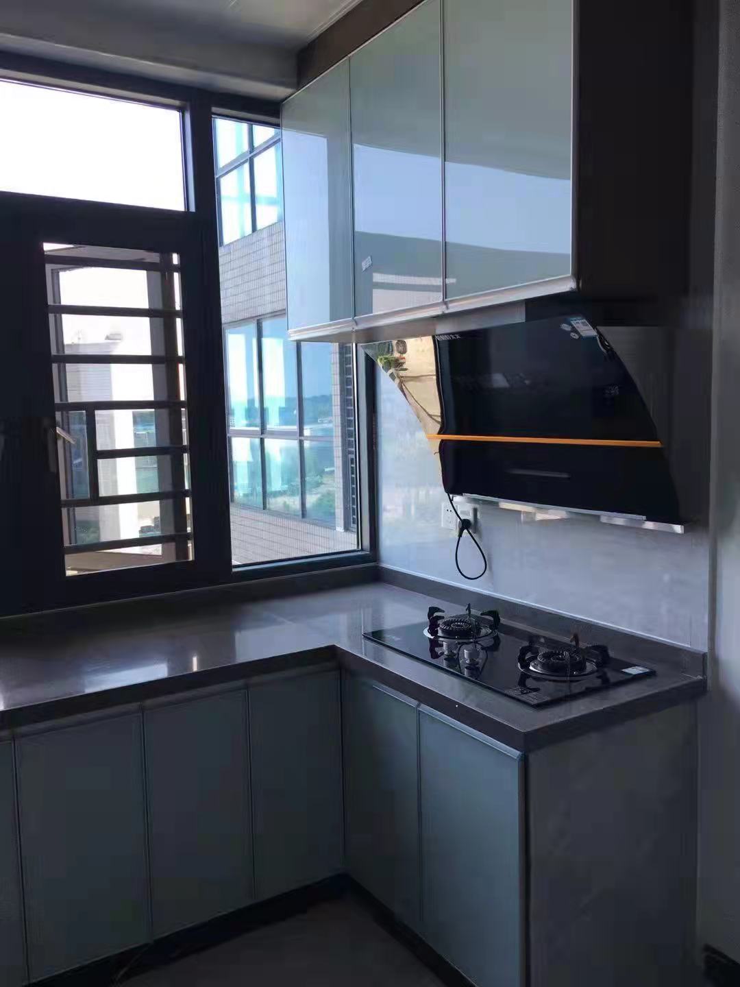 鸿星新天地  1室1厅1卫    1500.0元/月 鸿星新天地  1室1厅1卫    1500.0元/月室内图