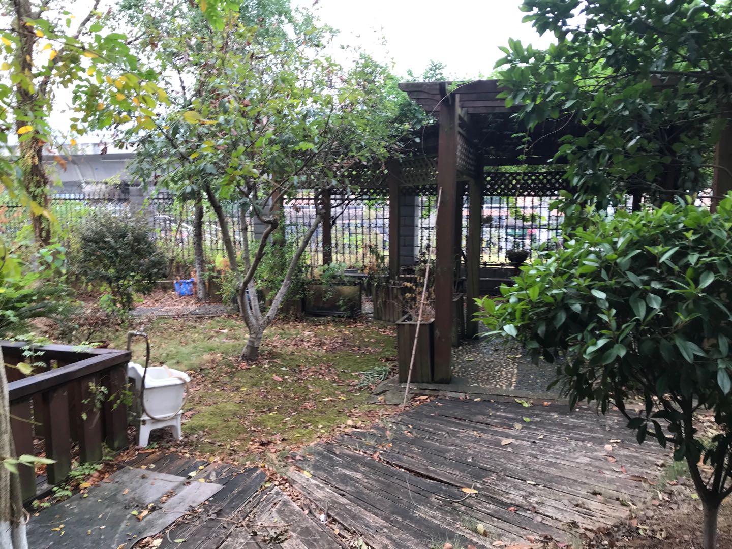 御邦 4室2厅3卫 8000.0元/月 御邦 4室2厅3卫 8000.0元/月小区图