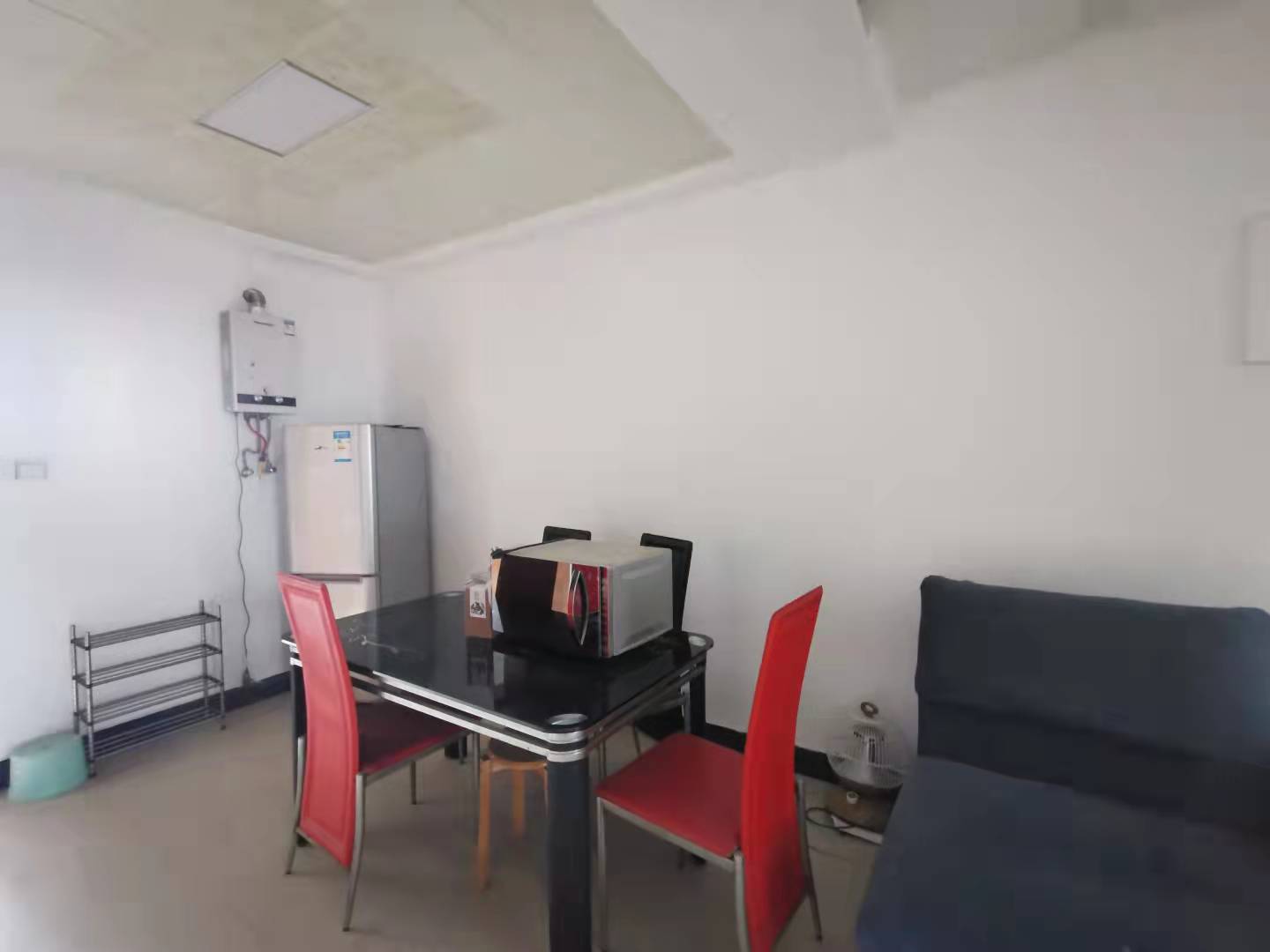 君临新世界 1室1厅1卫 1500.0元/月 君临新世界 1室1厅1卫 1500.0元/月室内图