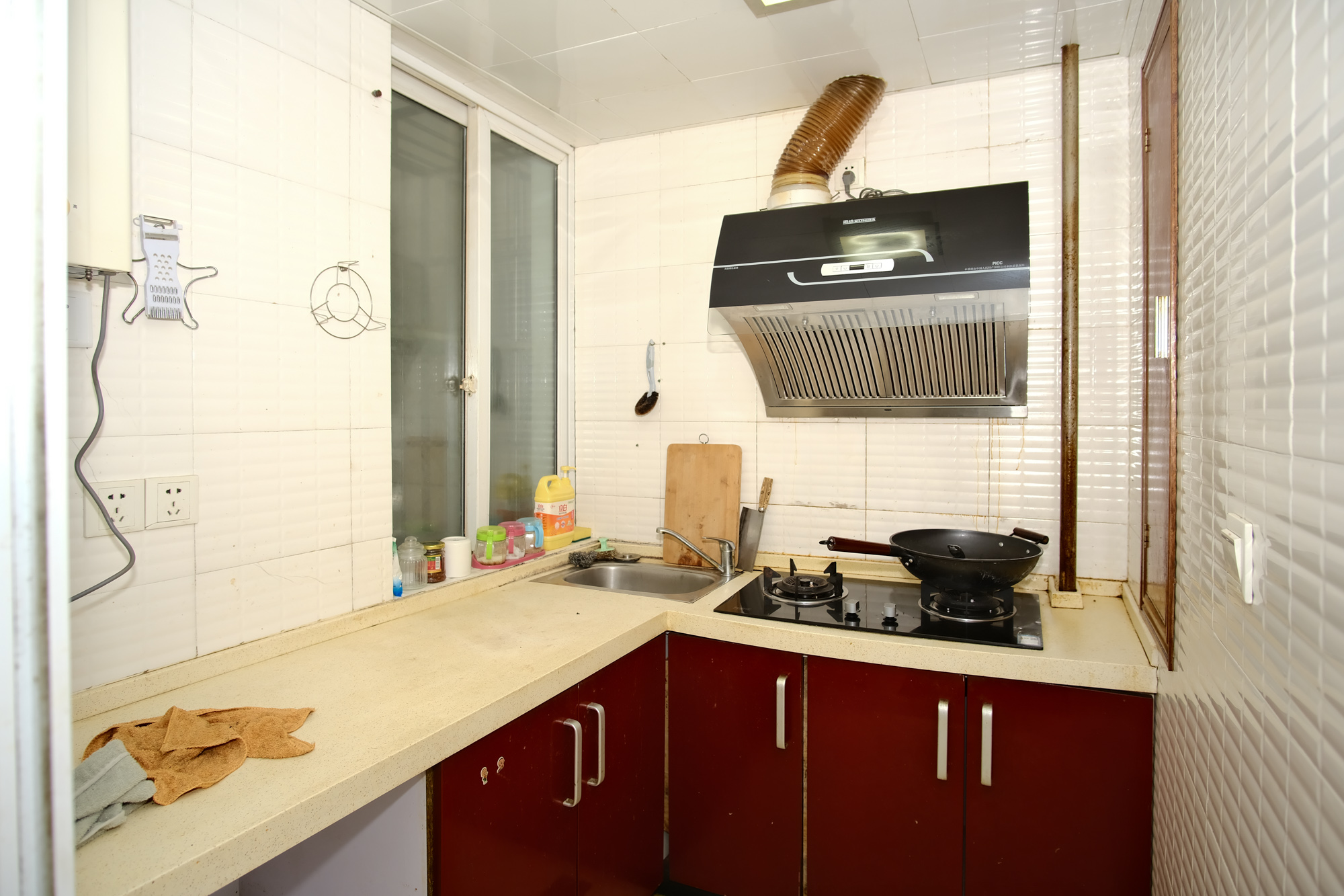 未来现代城  3室2厅1卫    70.0万厨房