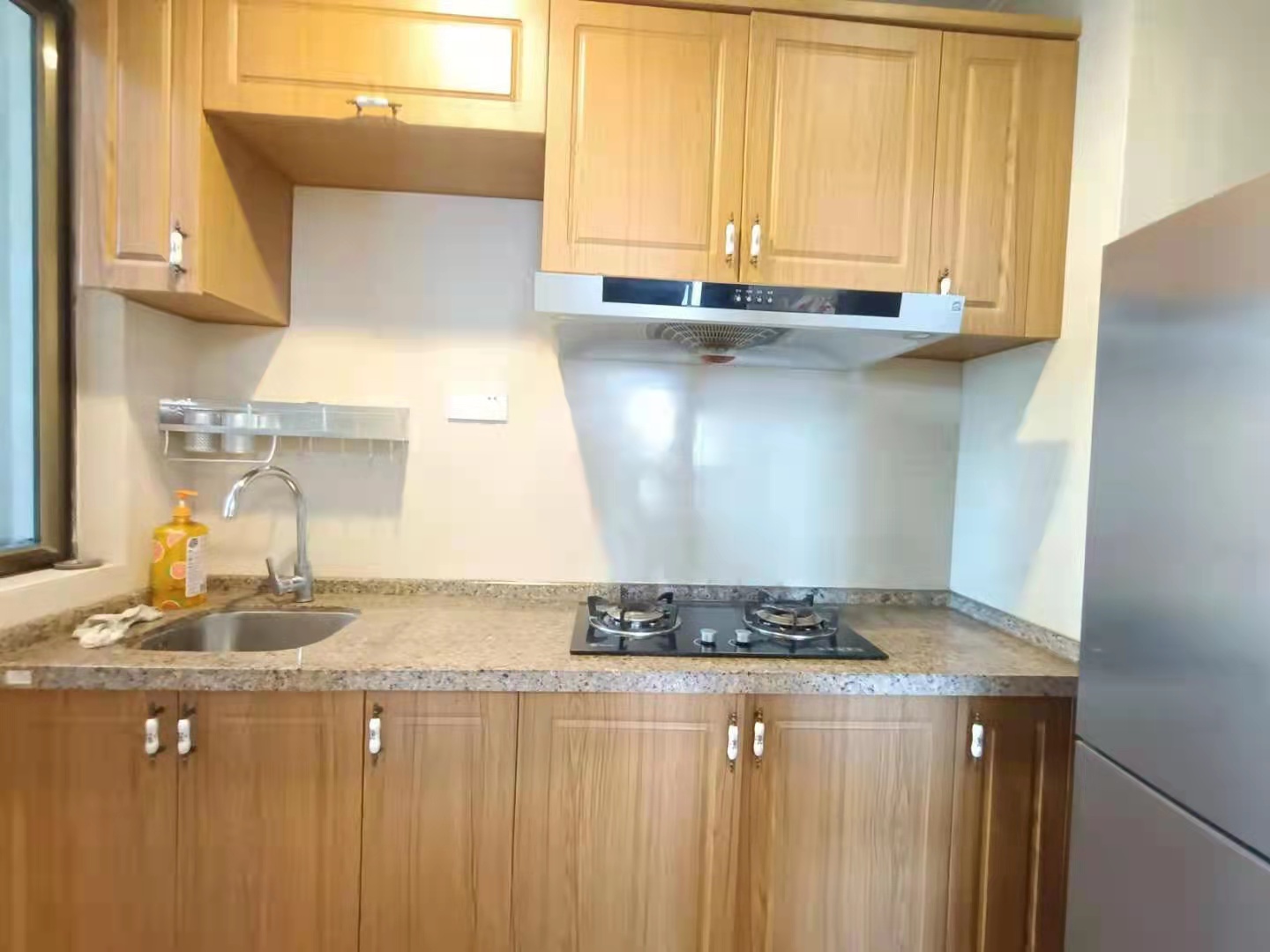 碧桂园  3室2厅1卫    2000.0元/月 碧桂园  3室2厅1卫    2000.0元/月室内图