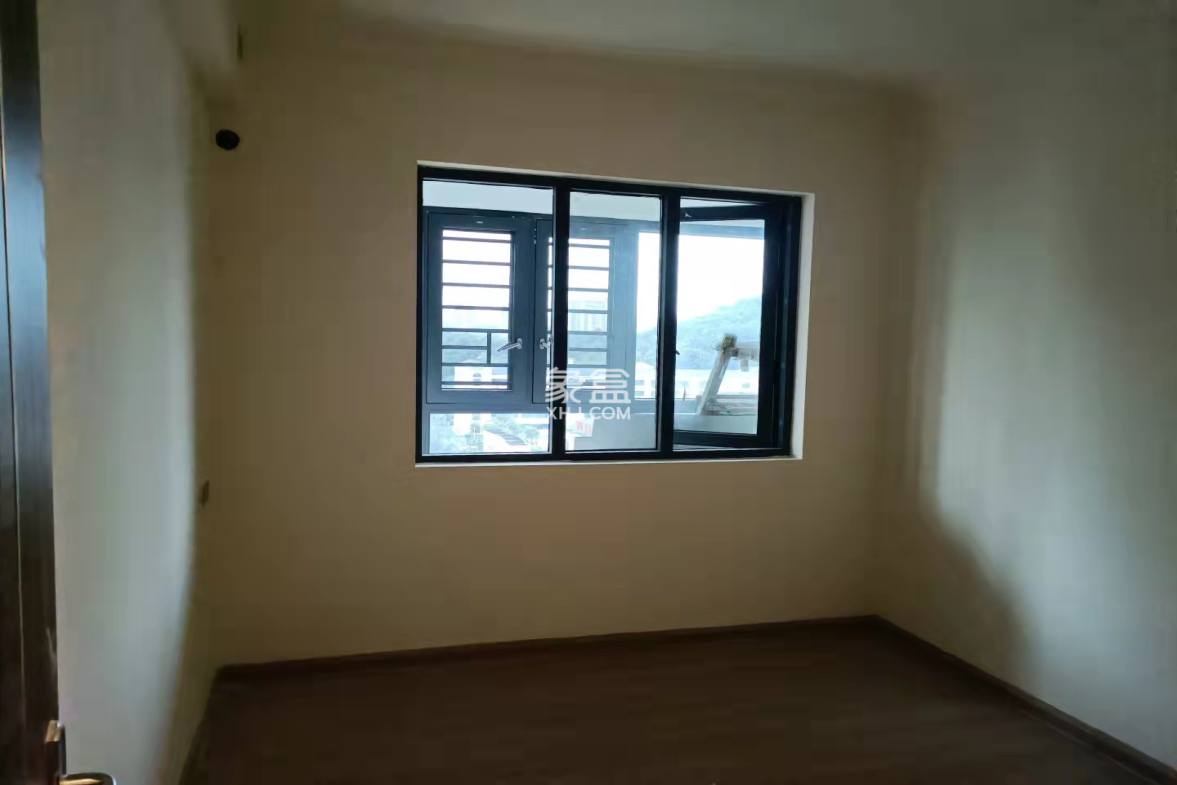 碧桂园梓山府  3室2厅2卫    2600.0元/月 碧桂园梓山府  3室2厅2卫    2600.0元/月室内图