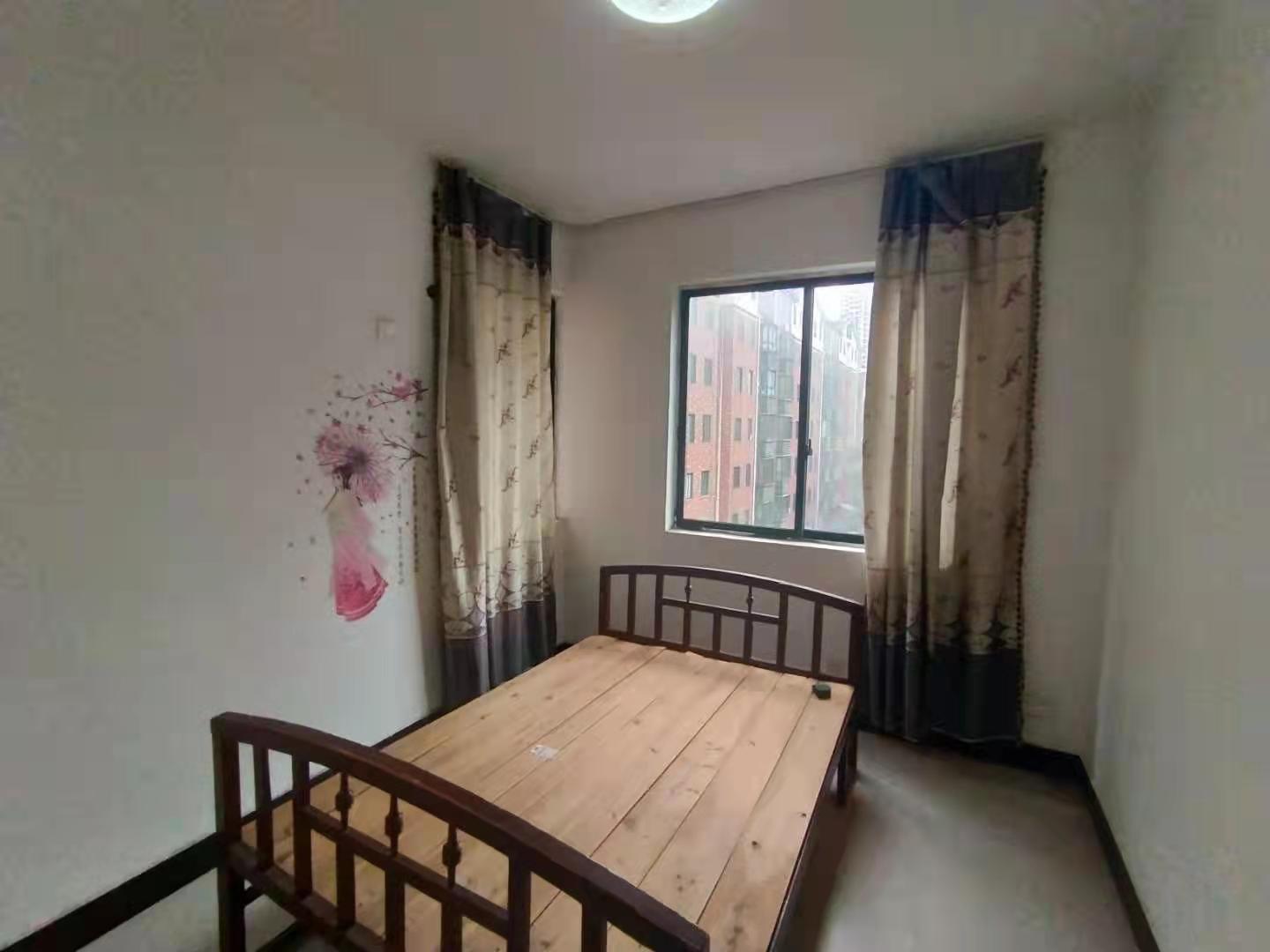 亚华名都 3室2厅1卫 1300.0元/月 亚华名都 3室2厅1卫 1300.0元/月室内图