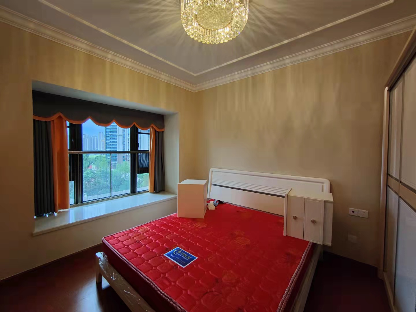 恒大天府半岛四期天玺湾 3室2厅2卫 2800.0元/月 恒大天府半岛四期天玺湾 3室2厅2卫 2800.0元/月室内图