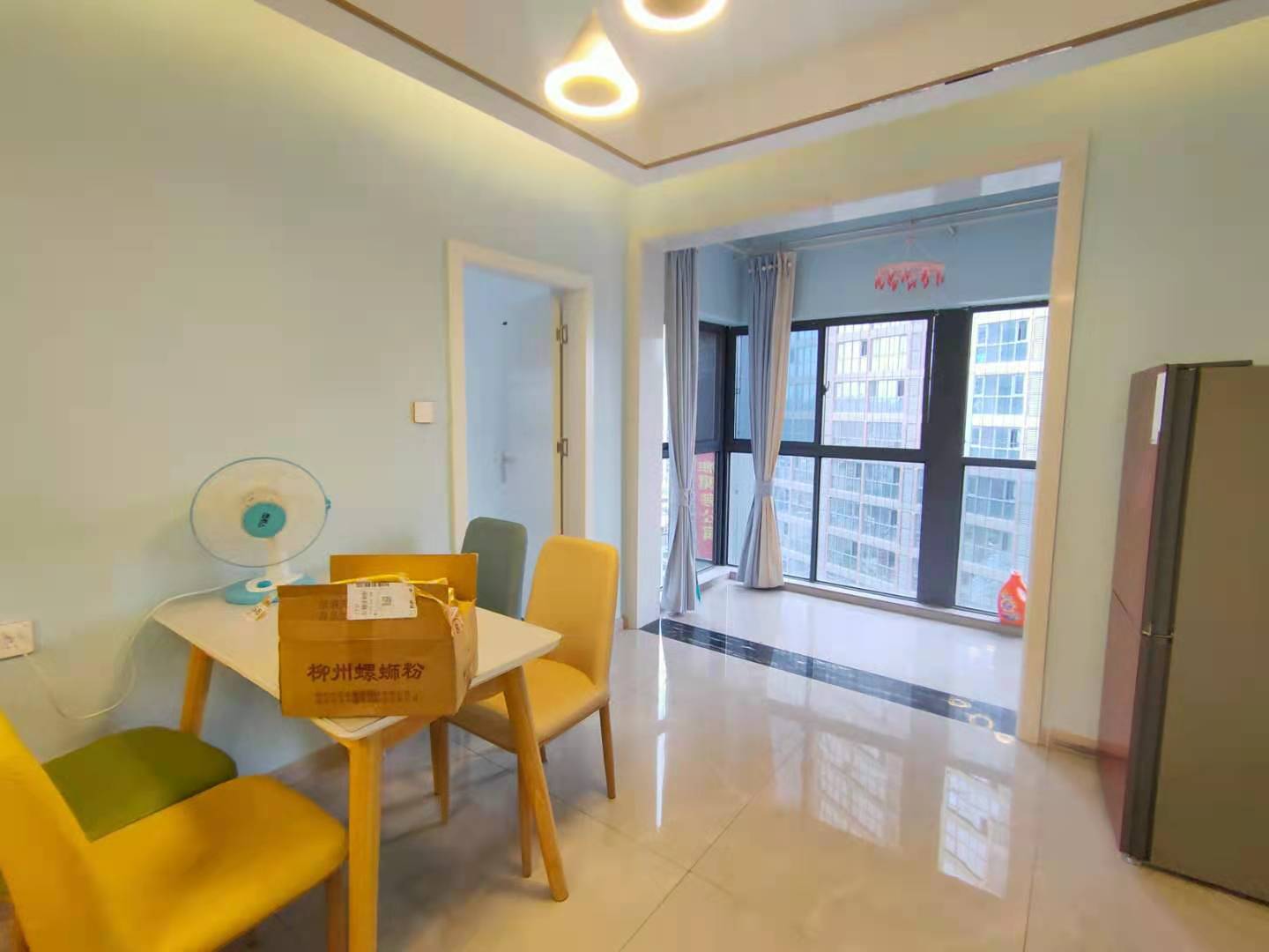 金钟大雁城 2室2厅1卫 2500.0元/月 金钟大雁城 2室2厅1卫 2500.0元/月室内图