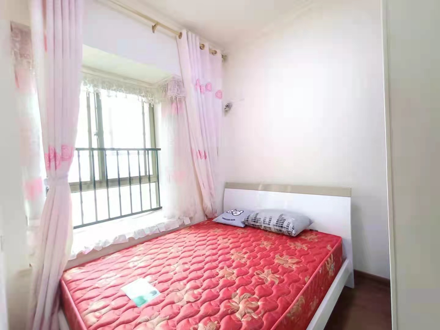 碧桂园  3室2厅1卫    2000.0元/月 碧桂园  3室2厅1卫    2000.0元/月室内图