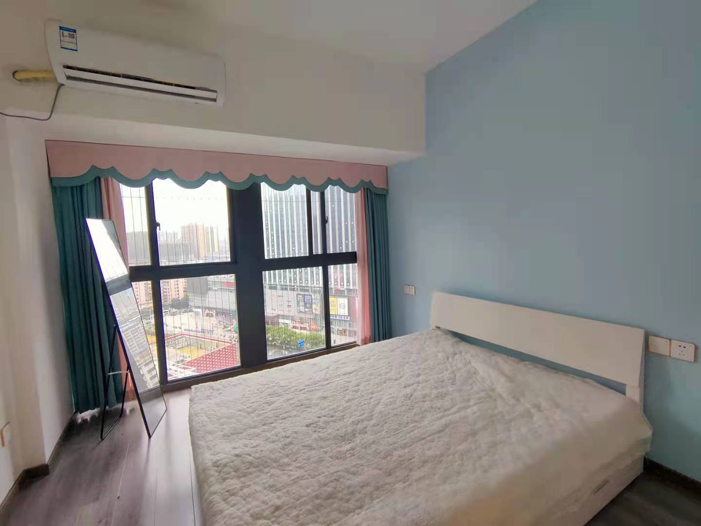 金钟大雁城 2室2厅1卫 2500.0元/月 金钟大雁城 2室2厅1卫 2500.0元/月室内图